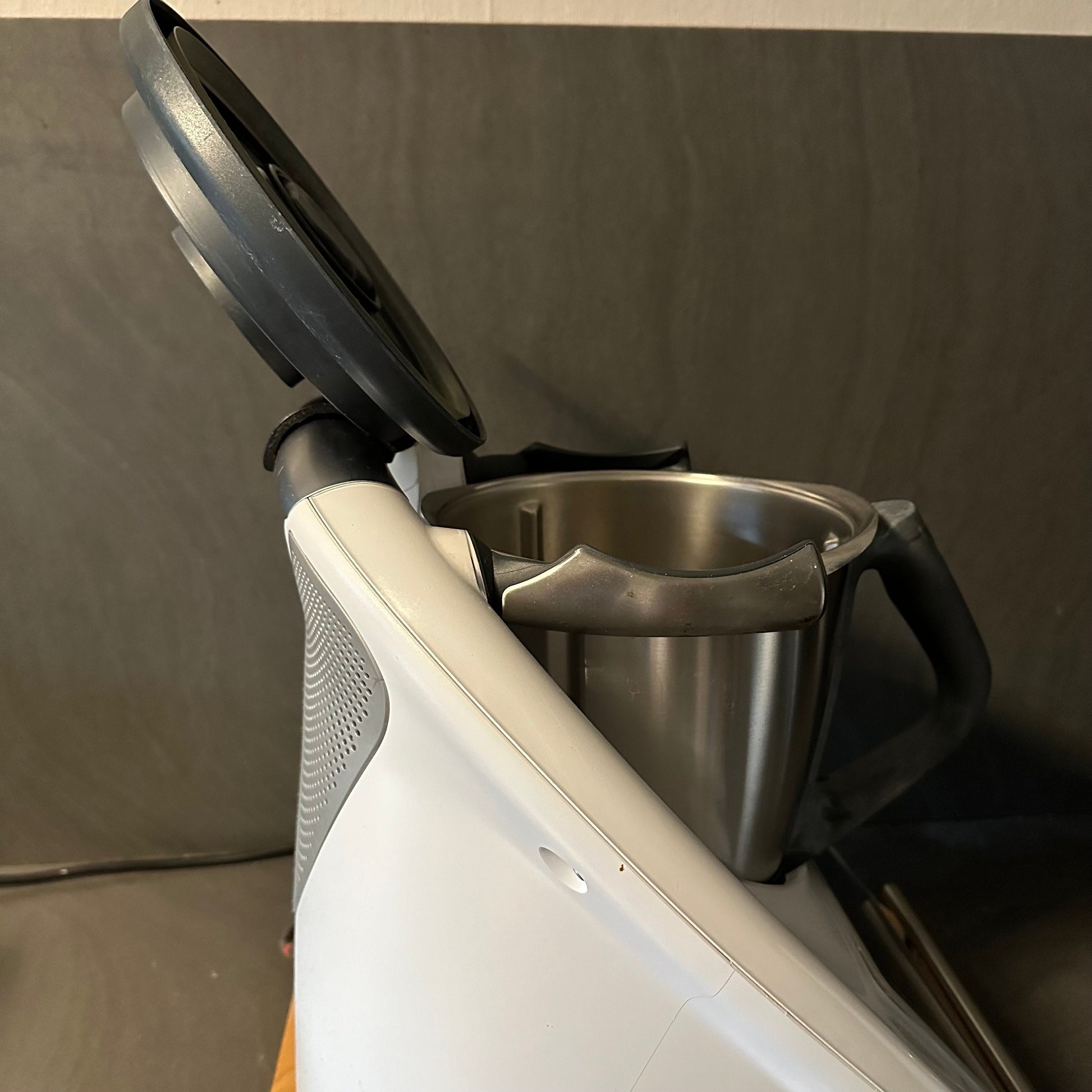 Thermomix Deckelhalter Tropfschutz Vorwerk TM5 TM6 Küchenhelfer Zubehör Küche Praktisches Tool Geschenkidee Einweihung Kochutensilien