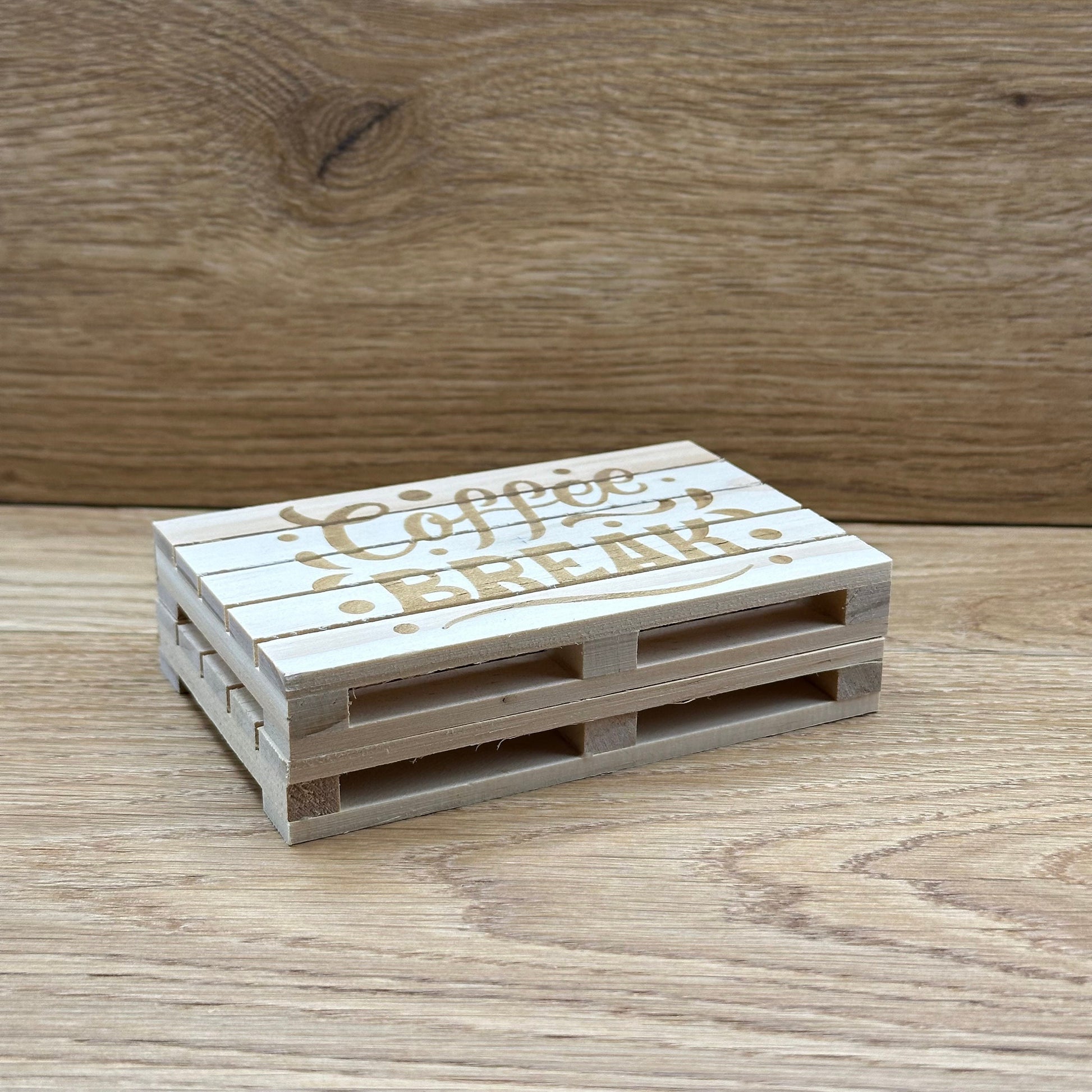 Kaffee Untersetzer "Coffee Break" Holz - im schicken Paletten-Look. 2er Set