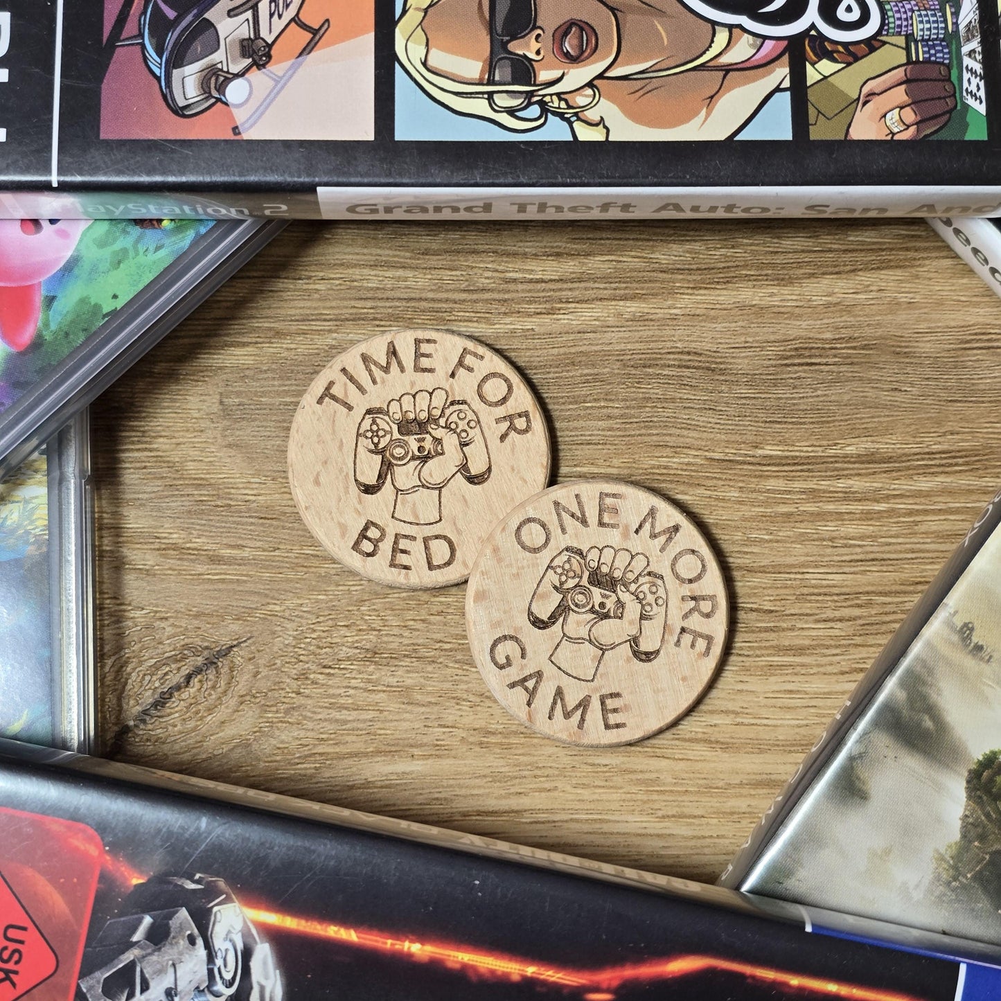 Entscheidungsmünze für Gamer - Schlafen oder Zocken? praktischer Alltagshelfer aus Holz für alle unentschlossenen!