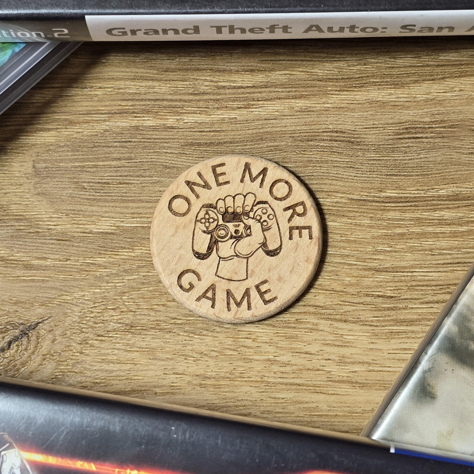 Entscheidungsmünze für Gamer - Schlafen oder Zocken? praktischer Alltagshelfer aus Holz für alle unentschlossenen!