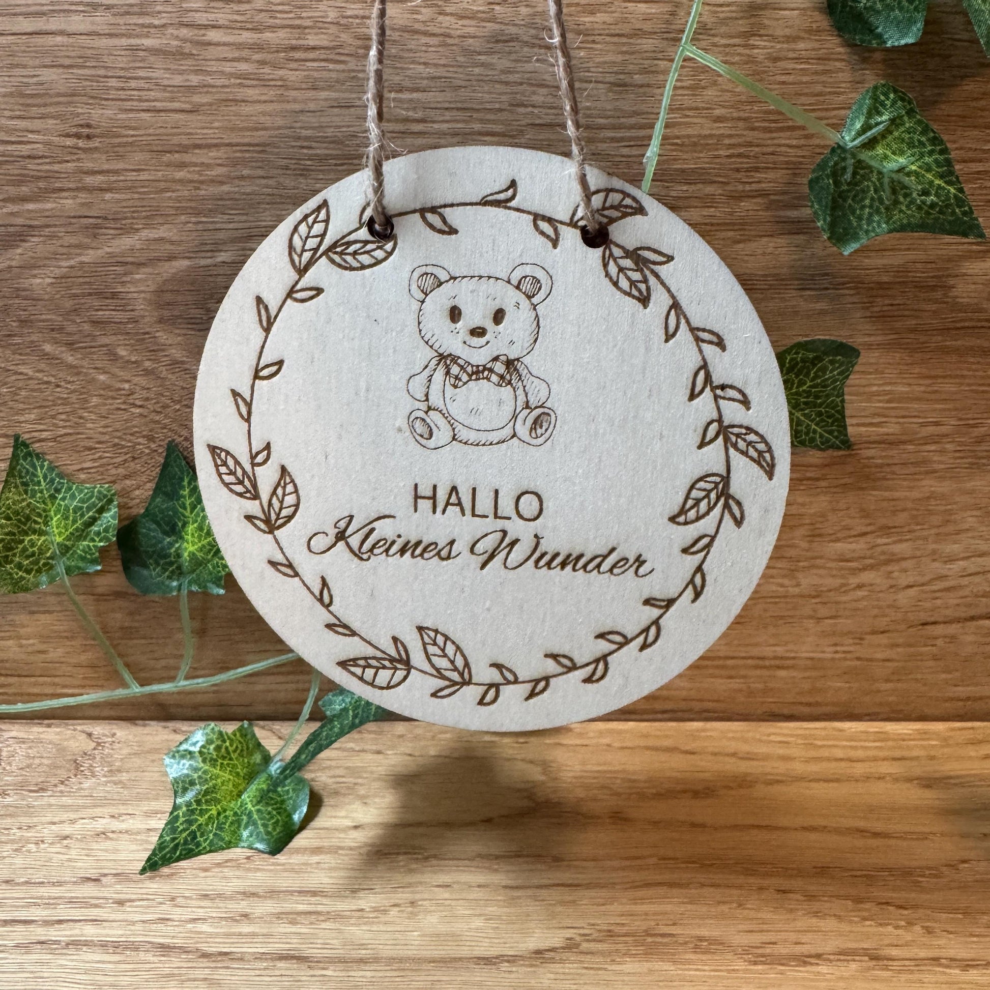 Kleines Wunder - Holzschild - Geschenk zur Geburt, Mama & Papa, Eltern, personalisierbar, schöne Kleinigkeit für werdende Eltern