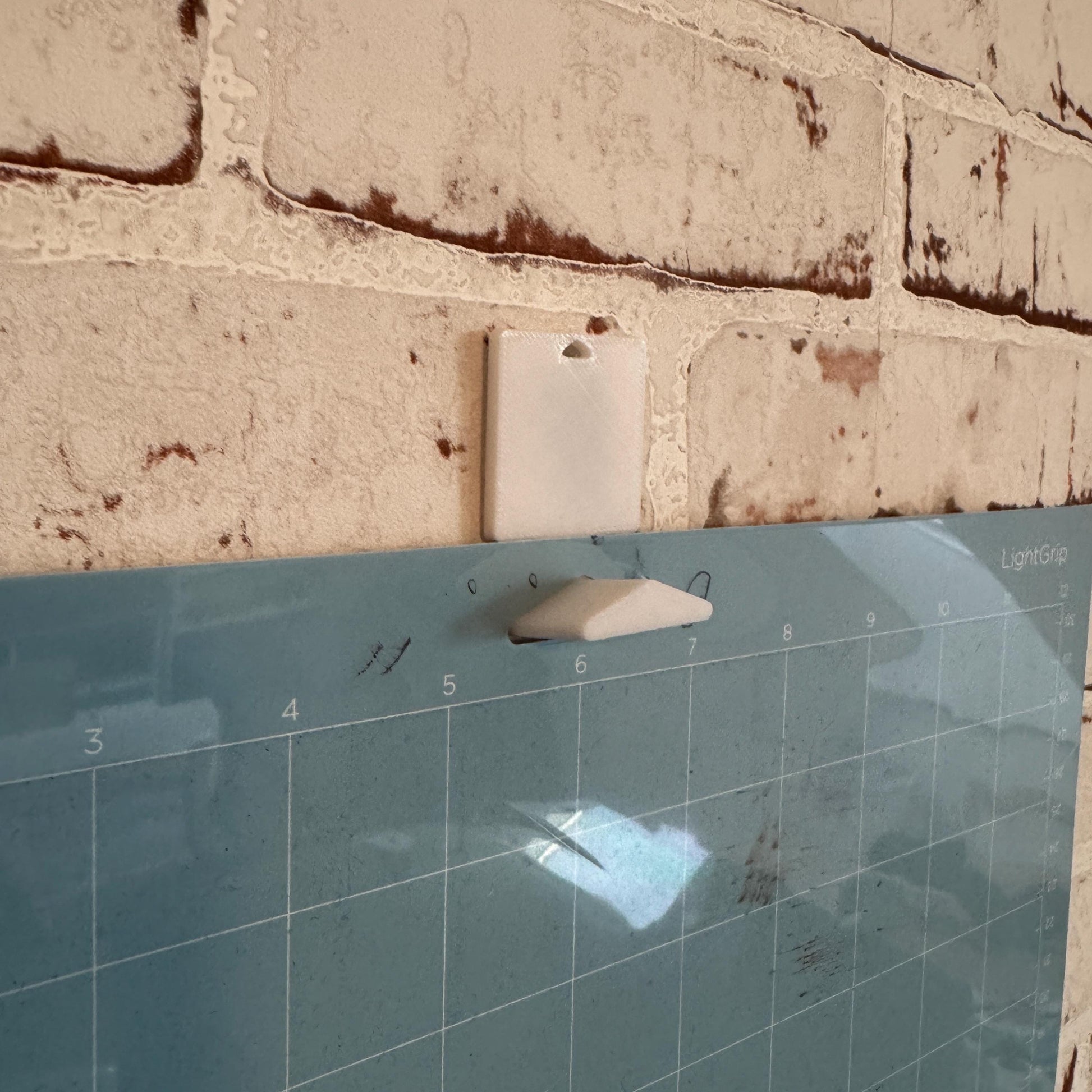 Cricut Mat Aufbewahrungshaken | Wandhalterung für Cricut Schneidematten | Organisierung für dein Cricut Maker-, Explore & Joy Zubehör