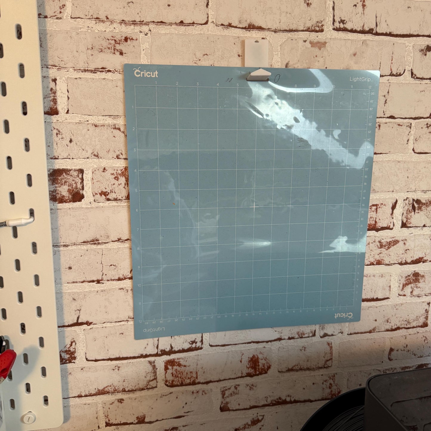 Cricut Mat Aufbewahrungshaken | Wandhalterung für Cricut Schneidematten | Organisierung für dein Cricut Maker-, Explore & Joy Zubehör