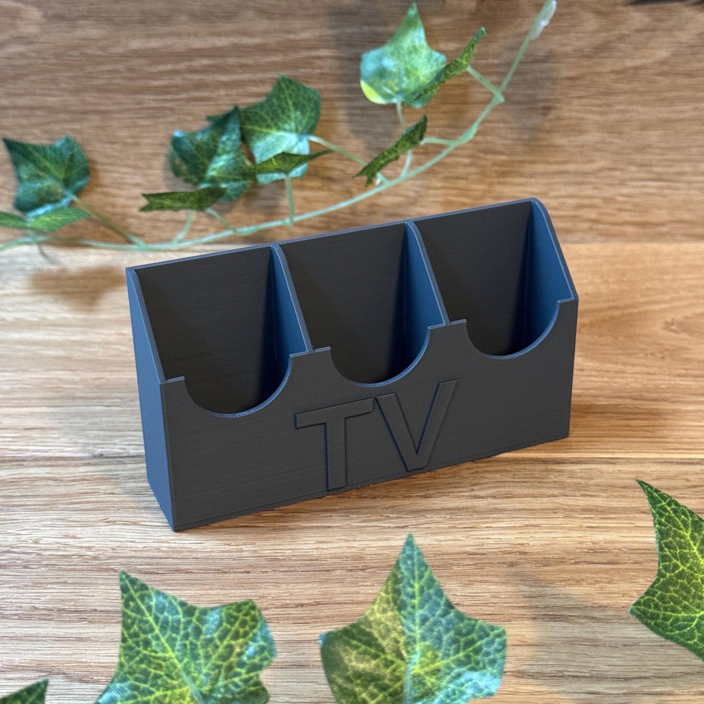 TV Remote Wandhalterung | Universalhalterung für Fernbedienungen | Organizer für Apple TV Remote, Samsung Remote, Fire TV Remote uvm.