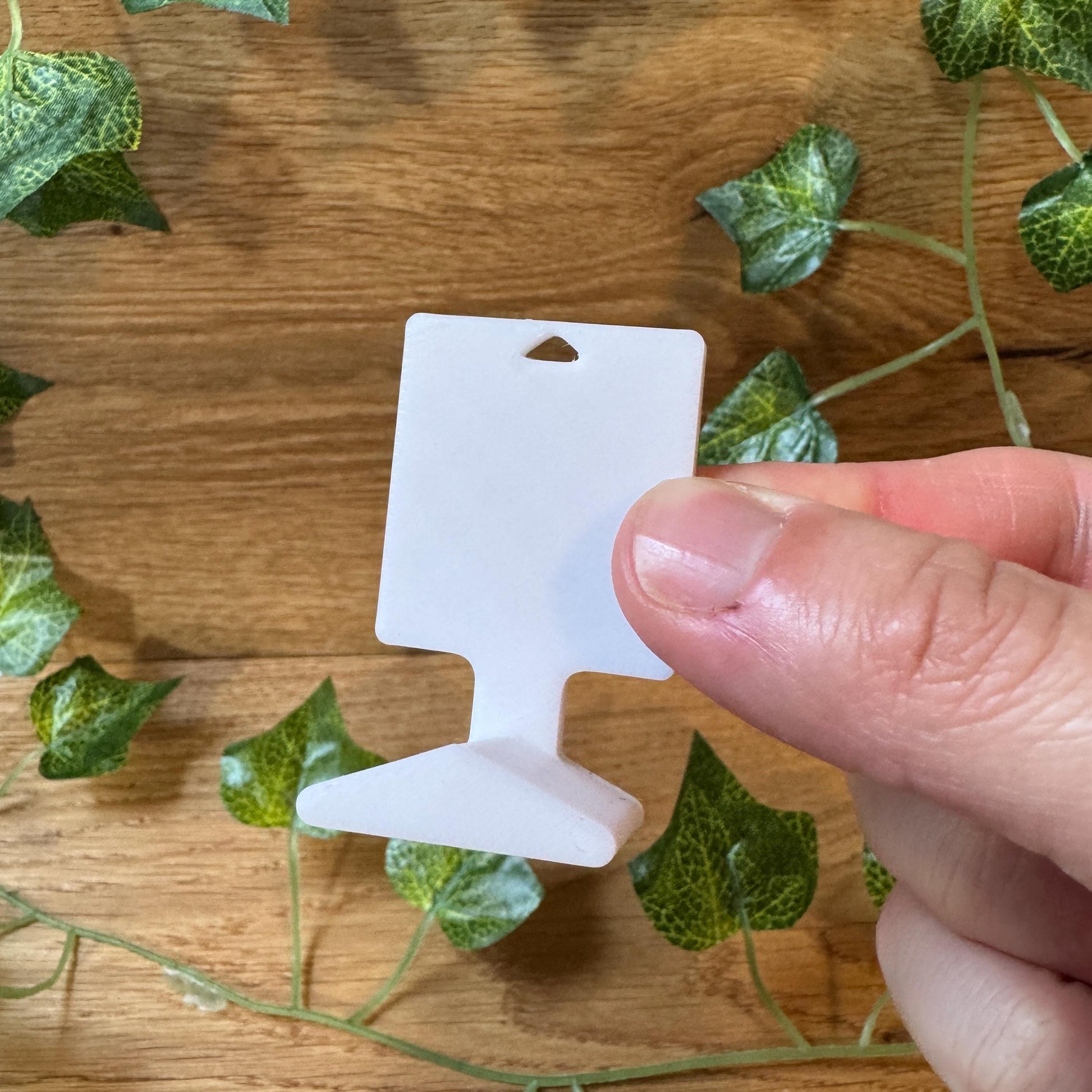 Cricut Mat Aufbewahrungshaken | Wandhalterung für Cricut Schneidematten | Organisierung für dein Cricut Maker-, Explore & Joy Zubehör