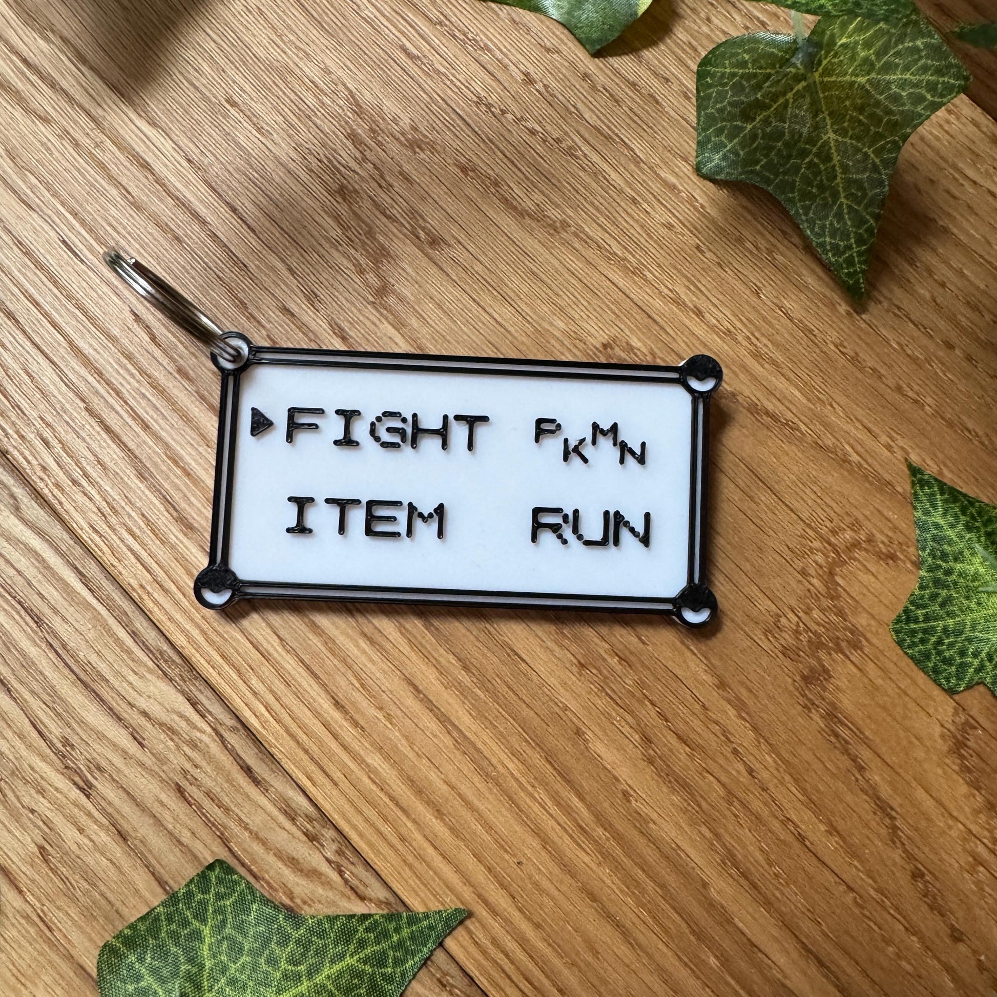 Pokémon inspirierter Kampfmenü Schlüsselanhänger – Nostalgie für deine Tasche! Das beliebte Kampfmenü aus Pokemon Rot | Blau | Gelb