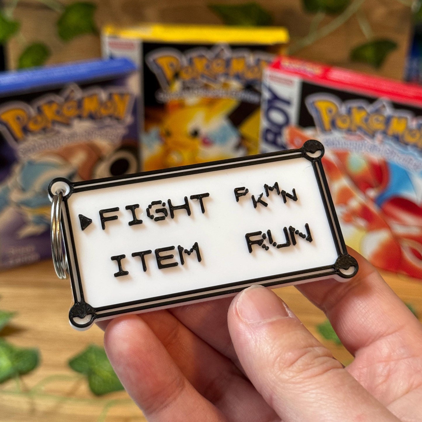 Pokémon inspirierter Kampfmenü Schlüsselanhänger – Nostalgie für deine Tasche! Das beliebte Kampfmenü aus Pokemon Rot | Blau | Gelb