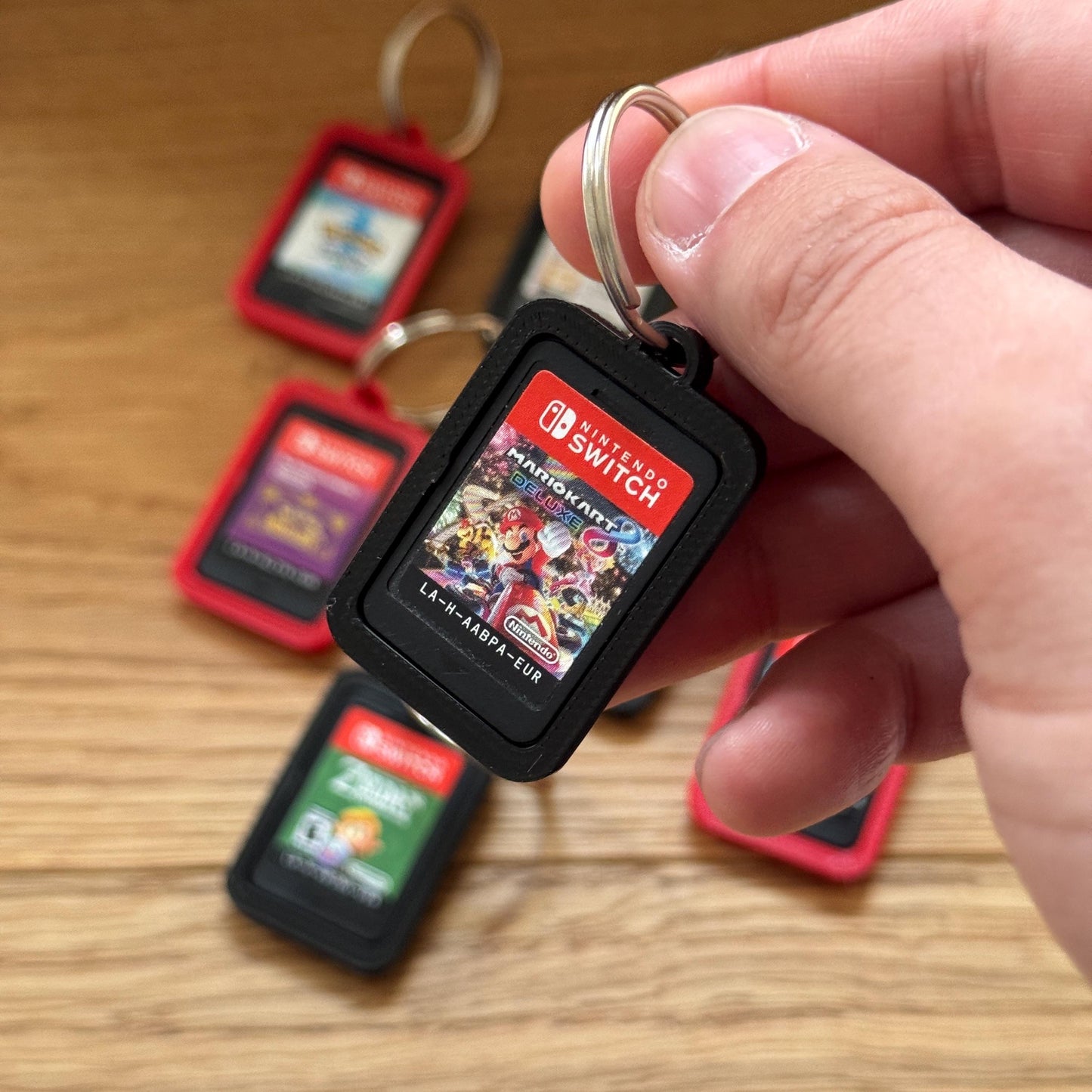 Nintendo Switch Schlüsselanhänger "CartCase" | Passend für alle Nintendo Switch & Switch 2 Cardridges | Präsentiere dein Lieblings Game!