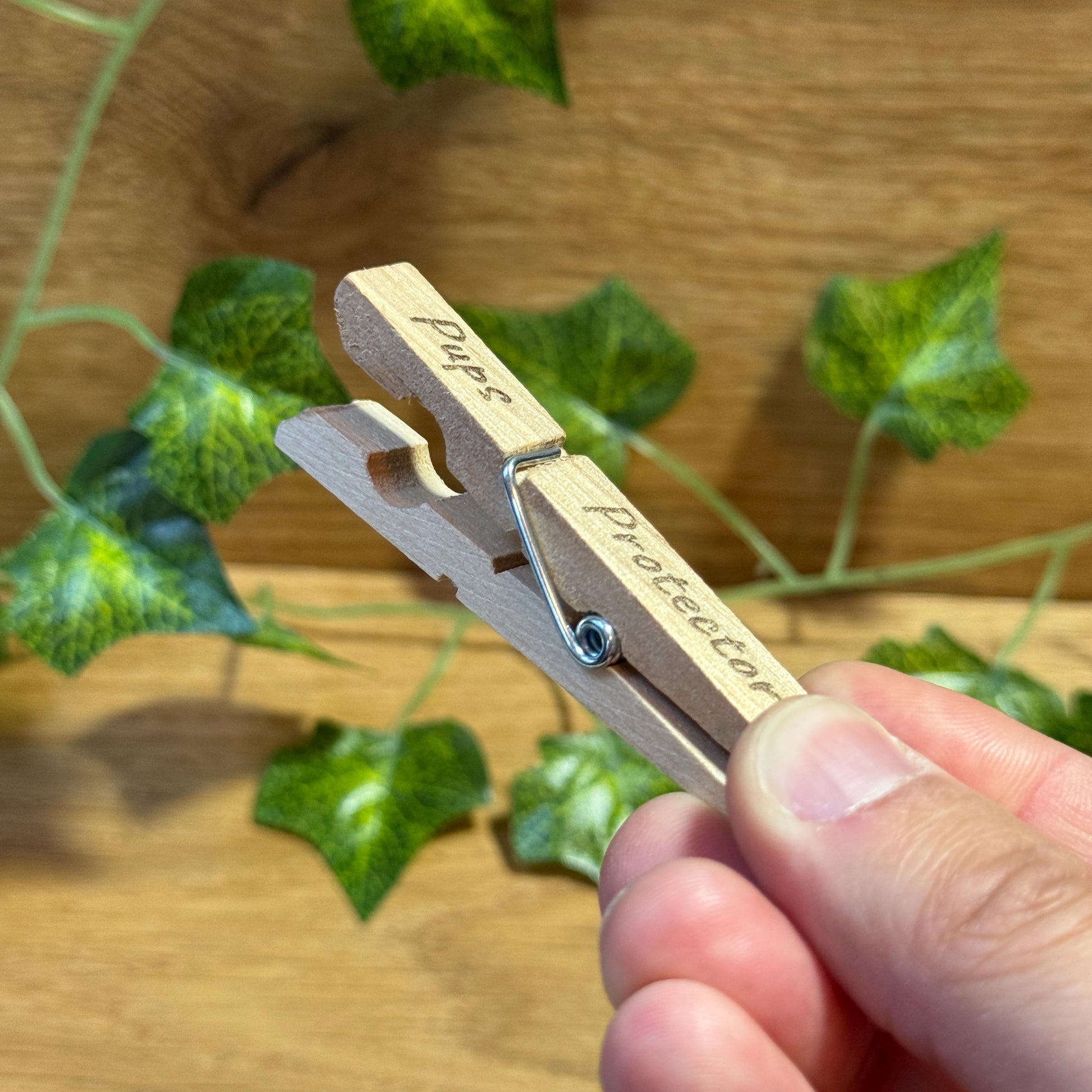 Pups Protector | Geschenk zur Geburt für werdender Mama und Papa | zur Babyparty | für werdende Eltern | Geschenk Vatertag, Windel Gadget