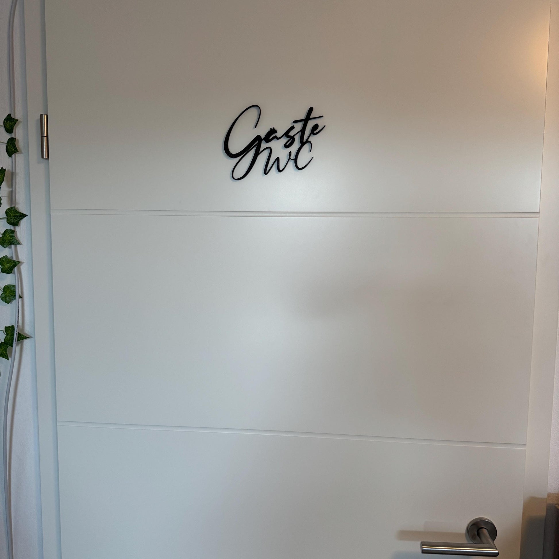 Gäste WC Türschild | Bad, WC Schriftzug – Die stilvolle Türdekoration für dein Badezimmer