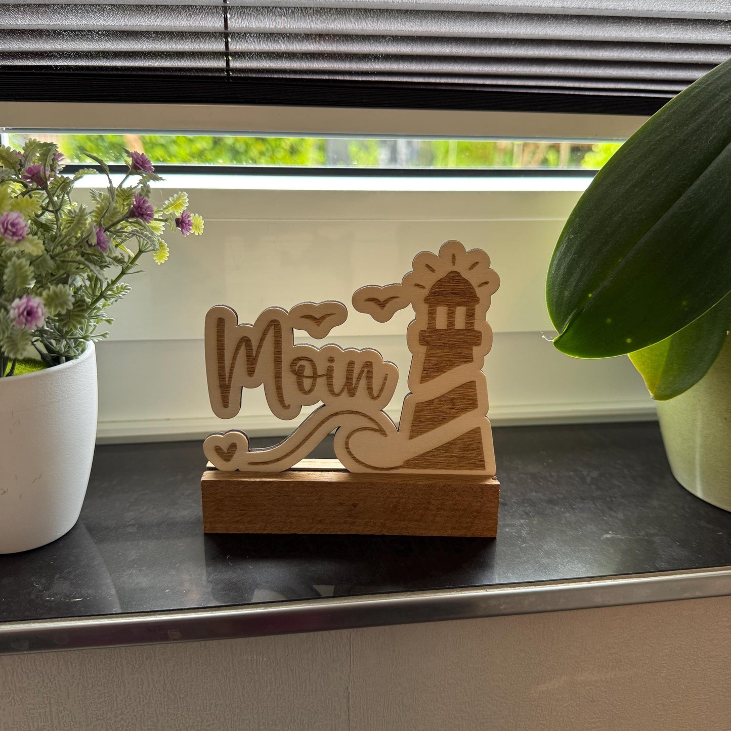 Nordischer Holzaufsteller "Moin" | Maritime Deko aus Holz | Handgemachte Deko für Wohnzimmer, Küche & Bad | Tolle Geschenkidee