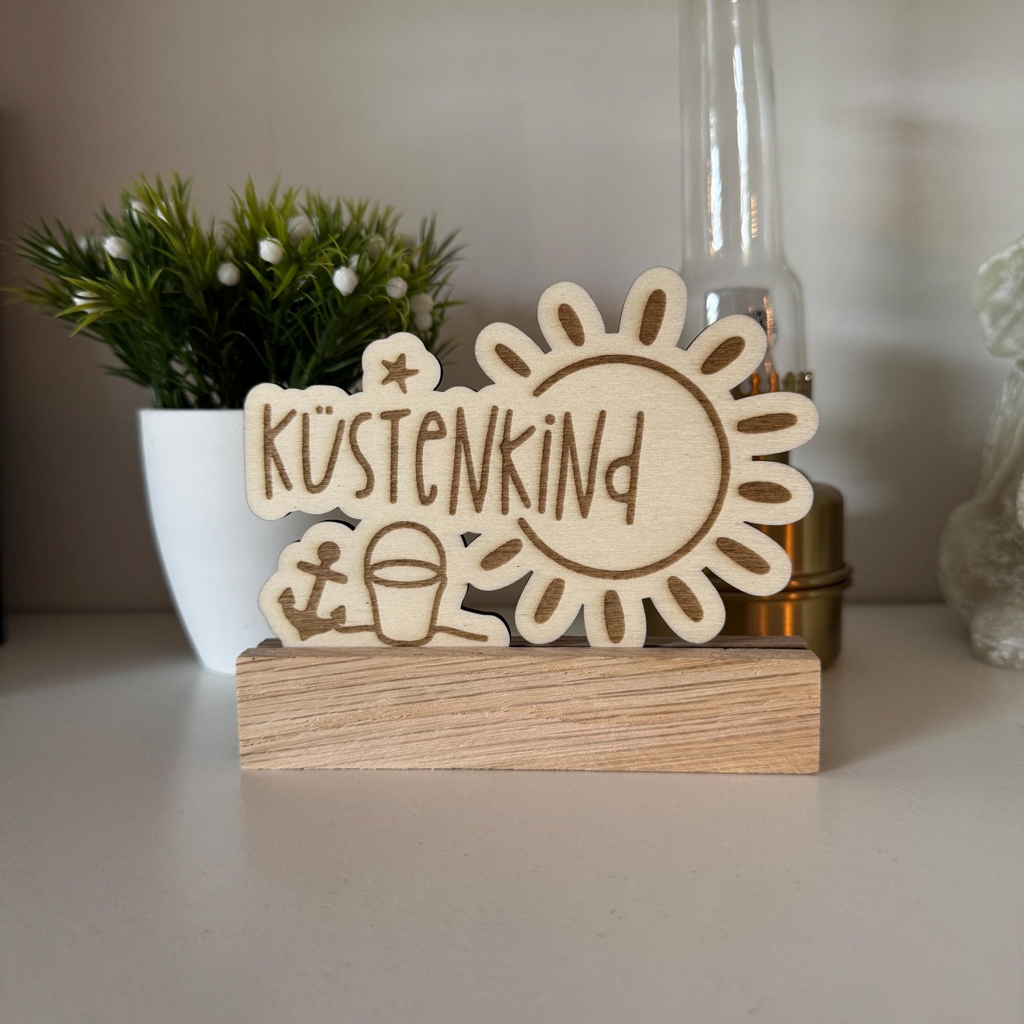 Nordischer Holzaufsteller "Küstenkind" | Maritime Deko aus Holz | Handgemachte Deko für Wohnzimmer, Küche & Bad | Tolle Geschenkidee