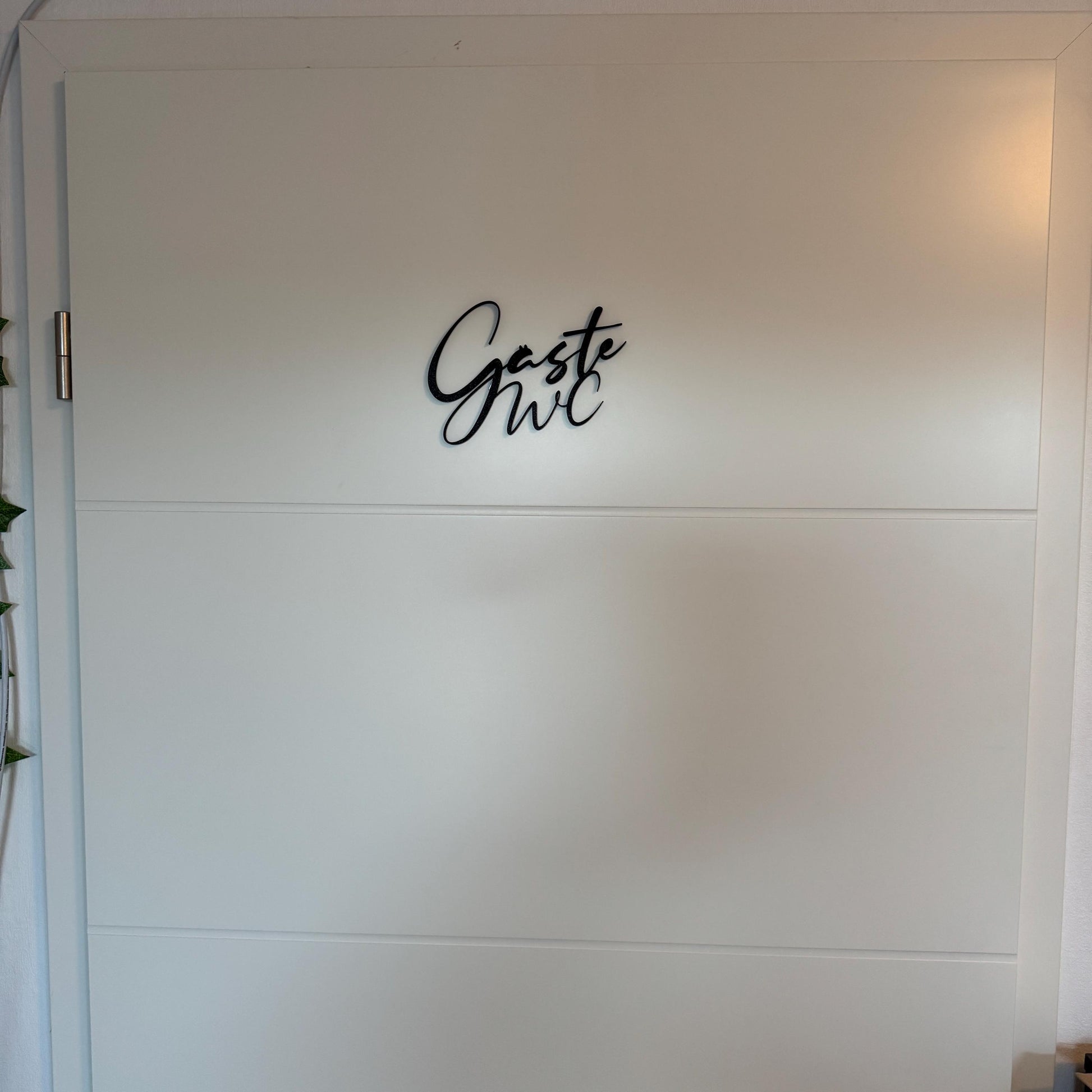 Gäste WC Türschild | Bad, WC Schriftzug – Die stilvolle Türdekoration für dein Badezimmer