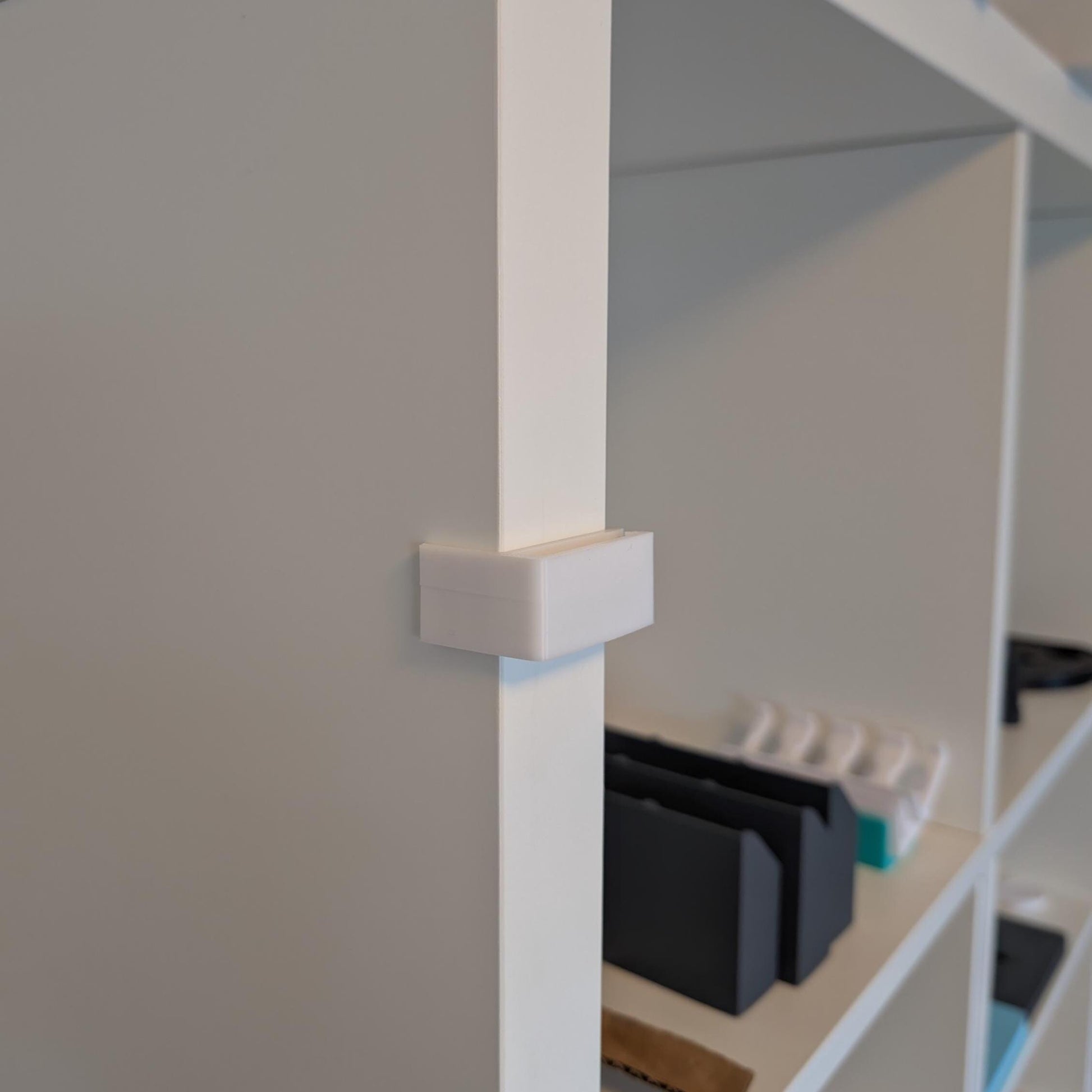 IKEA KALLAX Kabel-Clip: Unsichtbare Kabelführung & praktische Halterung für Ladekabel – ordentlich, griffbereit, clever!