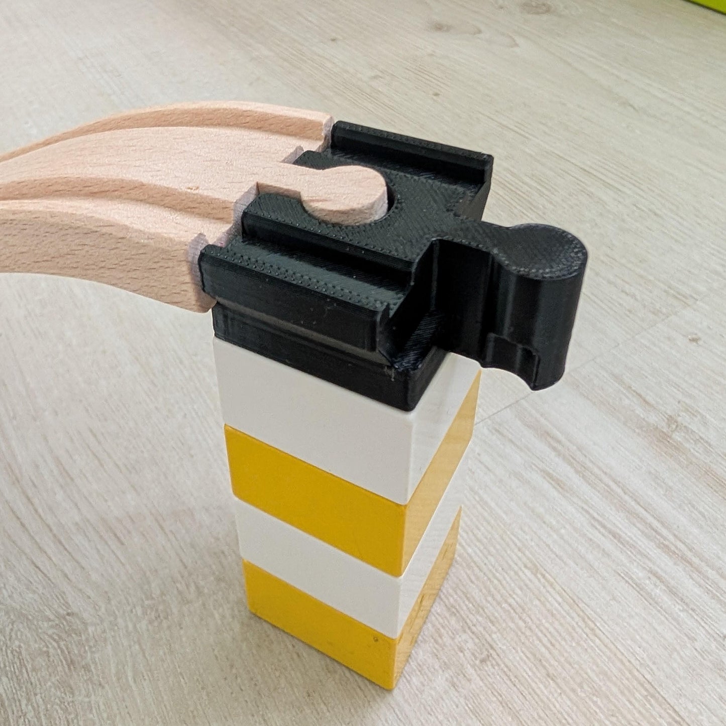 BRIO & DUPLO Adapter – Verbinde deine Holzeisenbahn mit DUPLO-Bausteinen! Passend für Brio, Ikea Lillabo, Hape, Playtive uvm.