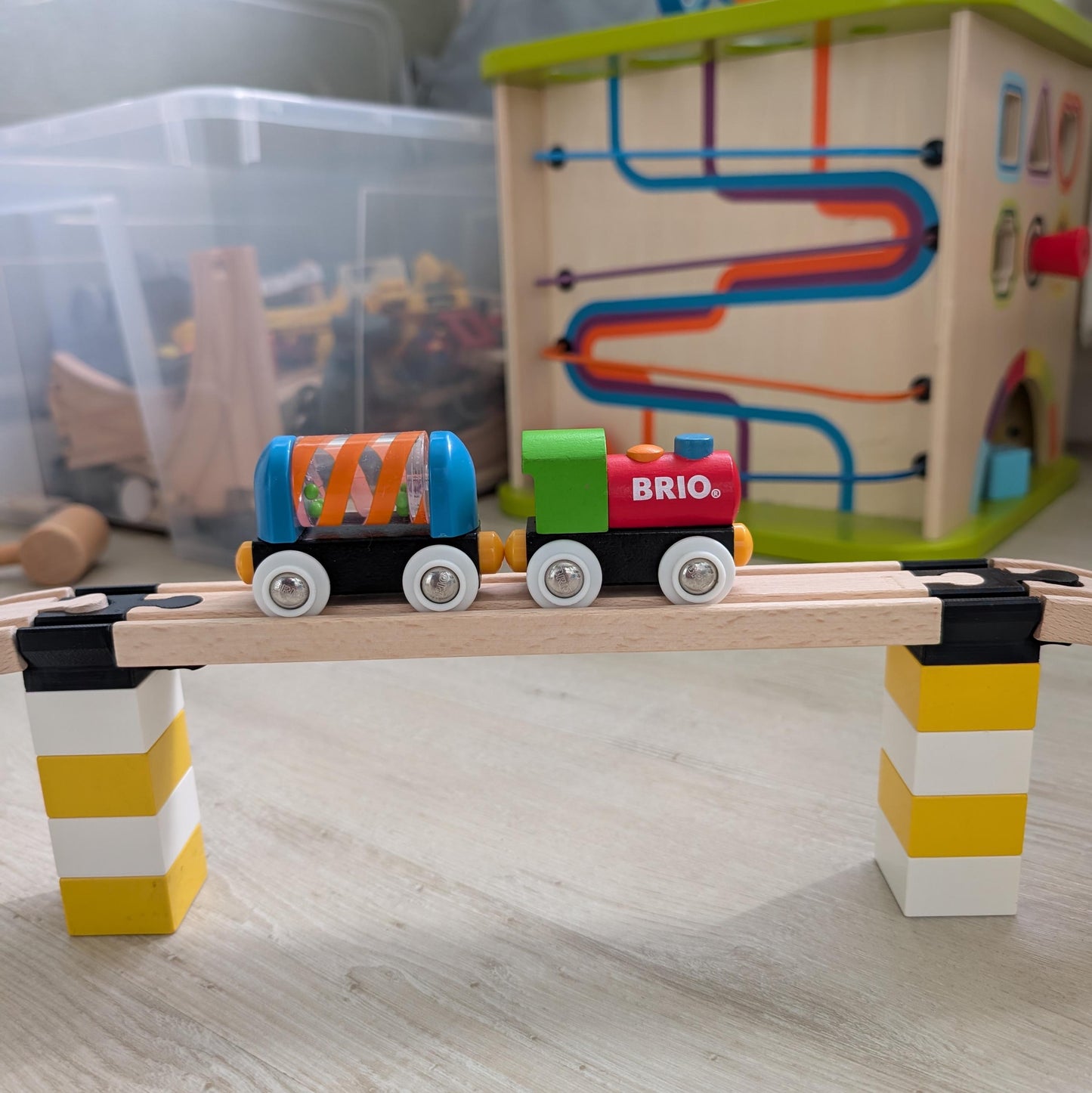 BRIO & DUPLO Adapter – Verbinde deine Holzeisenbahn mit DUPLO-Bausteinen! Passend für Brio, Ikea Lillabo, Hape, Playtive uvm.