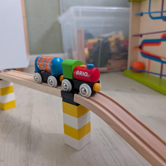 BRIO & DUPLO Adapter – Verbinde deine Holzeisenbahn mit DUPLO-Bausteinen! Passend für Brio, Ikea Lillabo, Hape, Playtive uvm.