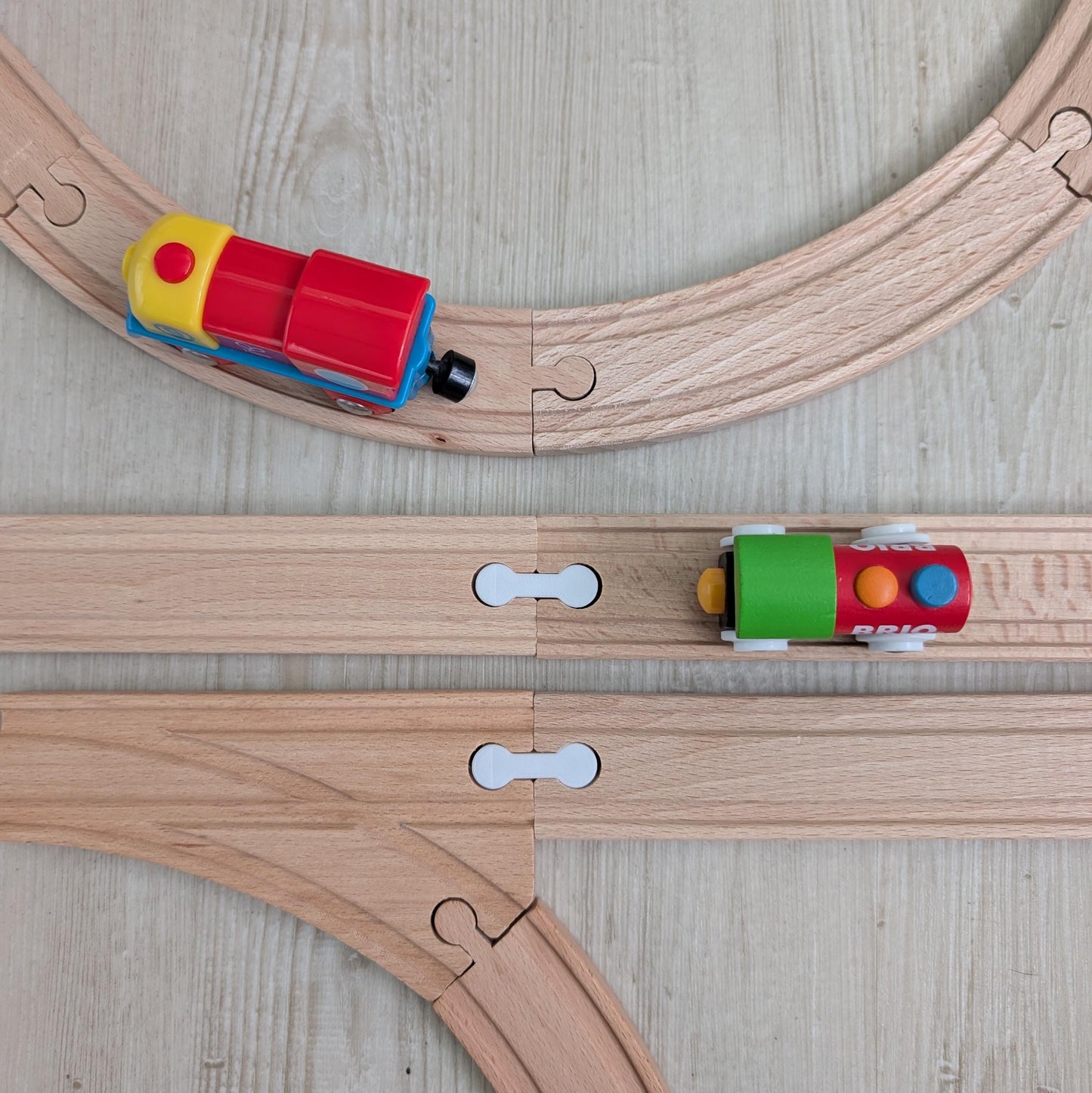 Doppel Adapter - Verbindungsstücke für Holzeisenbahn – Verbinde zwei weibliche Schienen | Brio, IKEA LILLABO, Eichhorn, uvm.