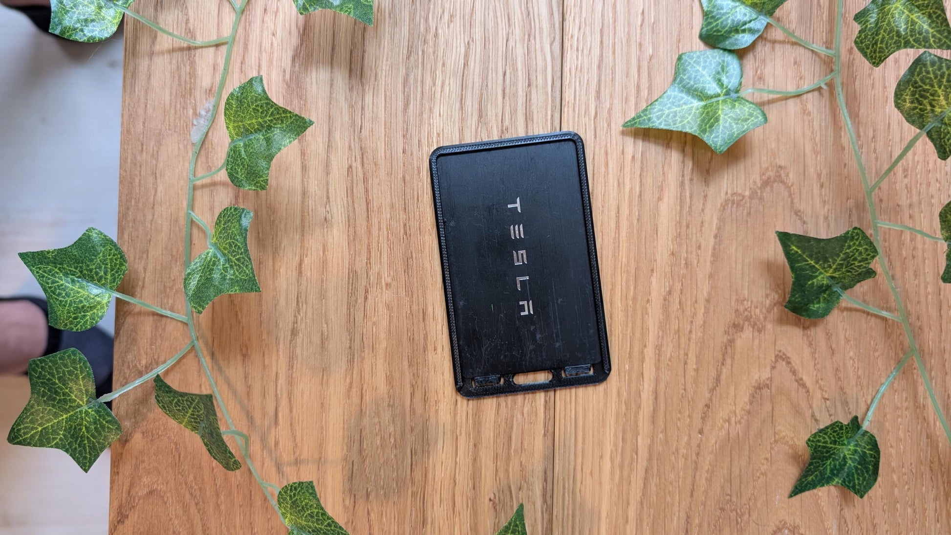 Tesla Schlüsselanhänger | Key Card Halter - passend für Tesla RFID Schlüsselkarten
