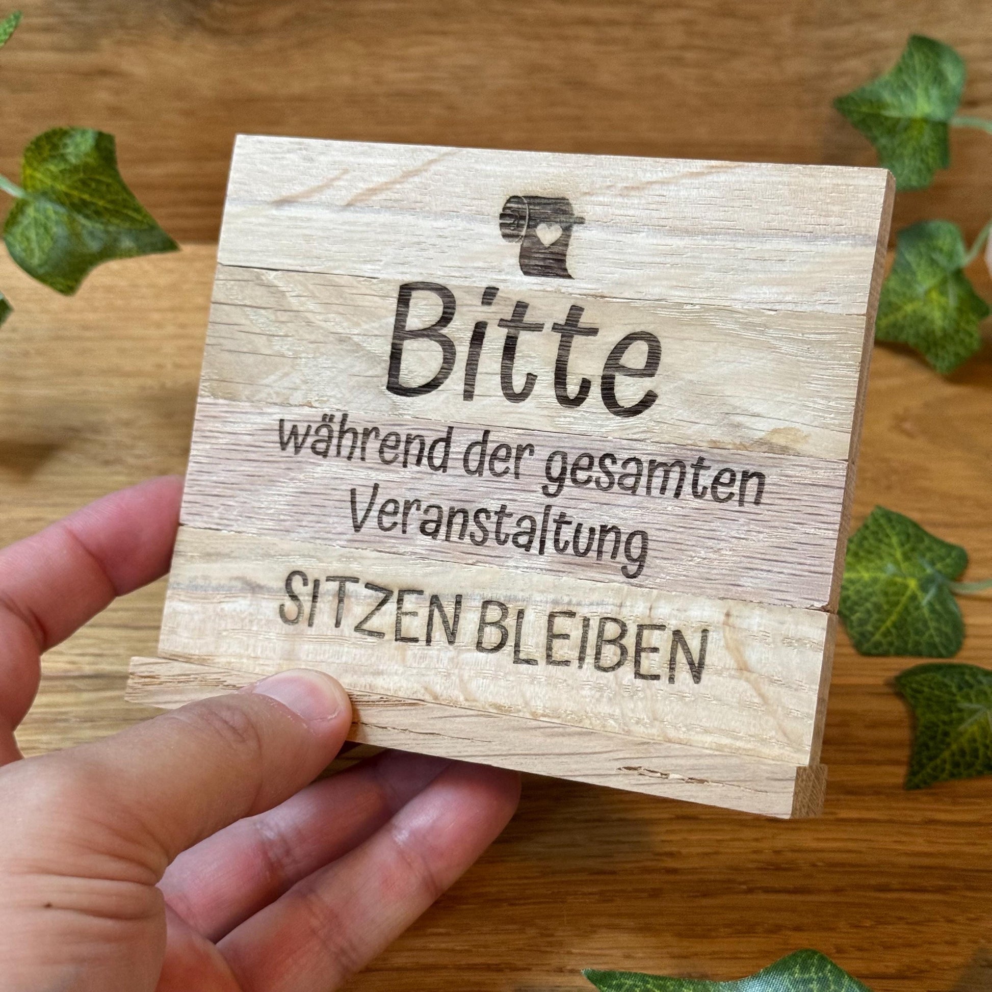 Kloschild lustig | Badezimmerdeko aus Holz "Bitte sitzen bleiben!"