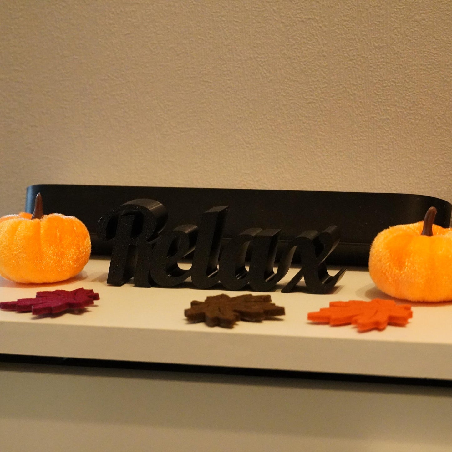 Relax -Deko-Schriftzug | Aufsteller für Bad, Wohnzimmer, Schlafzimmer