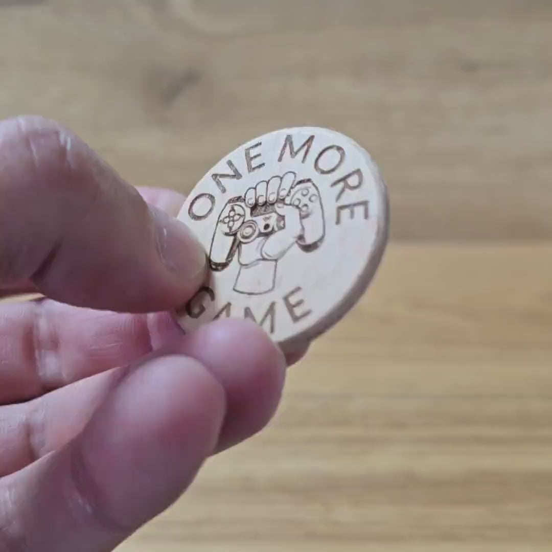 Entscheidungsmünze für Gamer - Schlafen oder Zocken? praktischer Alltagshelfer aus Holz für alle unentschlossenen!